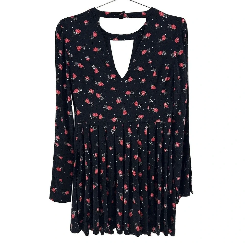 FREE PEOPLE Teagan Floral Long Sleeve Keyhole Mini Dress • 6 • black red Boho